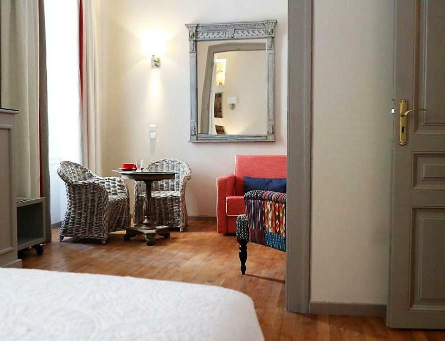 Acropolis Townhouseco Suites Athen Eksteriør billede