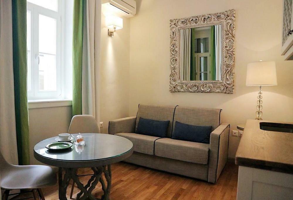 Acropolis Townhouseco Suites Athen Eksteriør billede